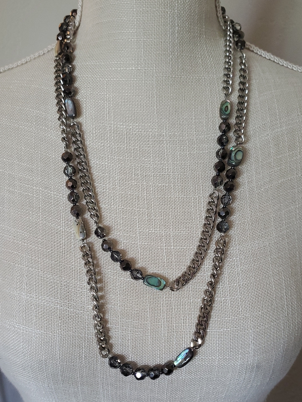 Vintage COOKIE LEE Signed Chain Nevklace With Abalone And Smoky Crystal Beads